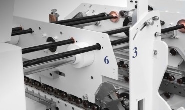 Plegado en frío de la velocidad del punto 4&6 y máquina del pegado para la caja del cartón