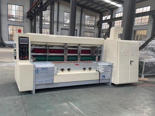 Máquina de corte por inyección rotativa de cartón corrugado con tamaño 1600x2800 mm, apilador automático de alta velocidad y marco de hierro fundido gris HT250