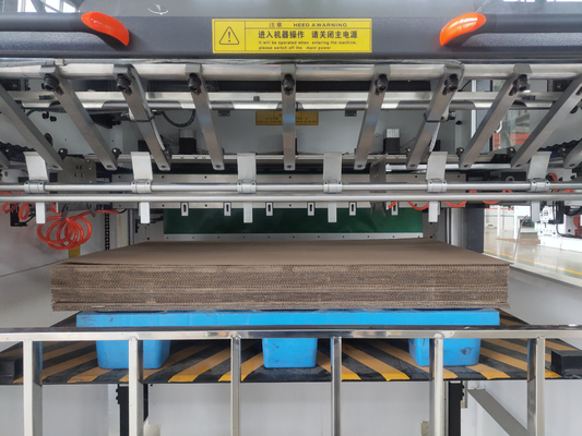 Máquina que corta con tintas y que arruga de My1300 neumático semi automática