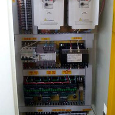 La elevación eléctricamente controla al marcador fino de la cortadora de la cuchilla para la cadena de producción