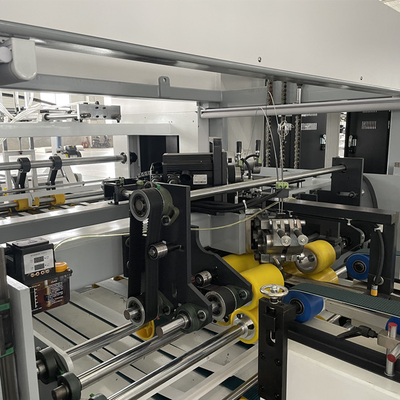Servocontrol modelo del PLC de la grapadora 2600 automáticos de Gluer de la carpeta