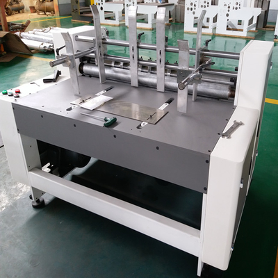 Aleación rotatoria corrugada del modelo de la máquina 1600 de Slotter del tablero automático de la partición