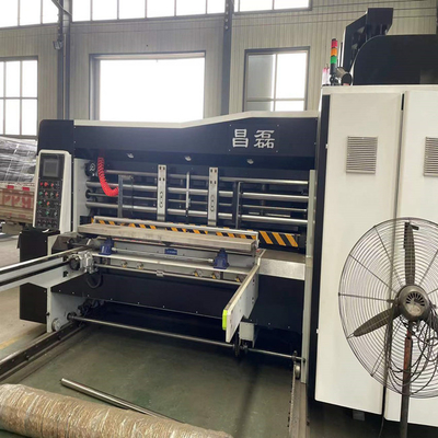 Impresora acanalada de Flexo del cartón del control del PLC del ISO con ranurar el apilador que corta con tintas