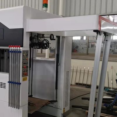 La caja acanalada del cartón de la máquina que arruga y que corta con tintas muere cortador