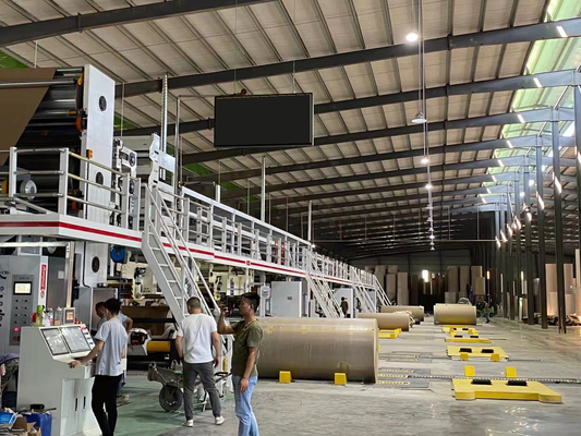 Velocidad de la máquina de la fabricación de cajas de la cartulina del PLC 45KW