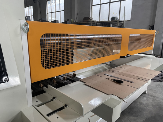 Innovadora máquina de corte rotativo de cuatro eslabones modelo 2000