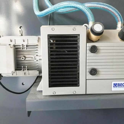 Máquina que lamina acanalada de papel 30KW de la caja de encargo