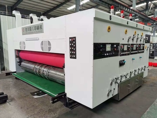 Una máquina acanalada completamente automática Slotter de la caja del color