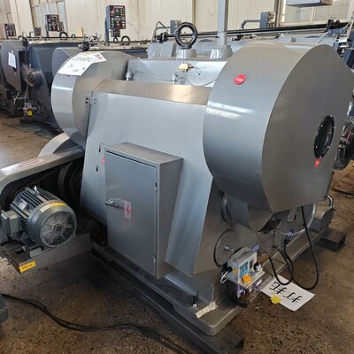 Máquina troqueladora de cartón de 4500 kg con función de retardo, adecuada para embalajes a gran escala y fabricación de cartón