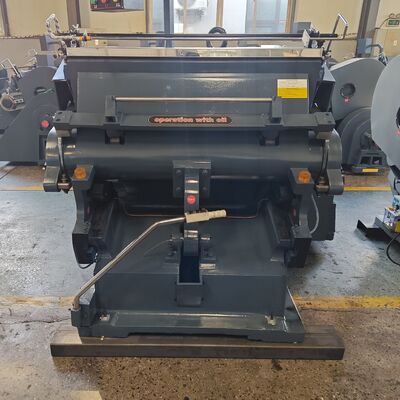 Máquina manual de troquelado y hendido para cartón corrugado, máquina de troquelado para cartón con plato de succión eléctrico, embrague de freno, ideal para hacer cartón