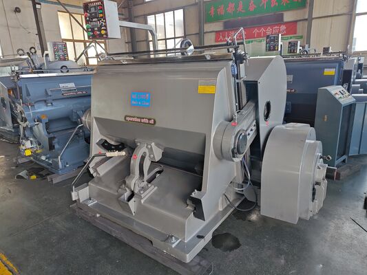 Máquina troqueladora semiautomática ML1500 con cuatro piezas de seguro y embrague de freno de placa de succión eléctrica para cartones corrugados