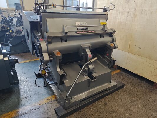 ML1200 Máquina de corte a presión de cartón corrugado manual de trabajo pesado 20 unidades/min 1200 * 830 mm