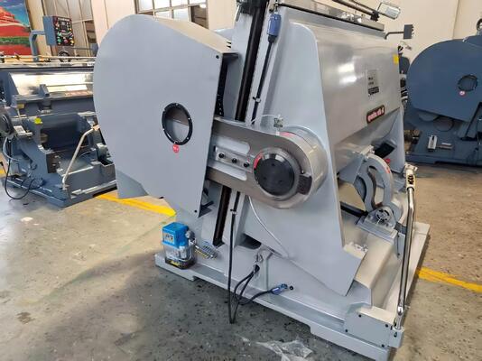Máquina troqueladora de cartón corrugado semiautomática ML1500 con embrague de freno de placa de succión eléctrica y cuatro piezas de seguro para tamaño efectivo máximo de 1500 × 1050 mm